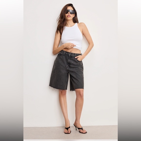 Good American Black Good Standard Bermuda Mid Rise Relaxed 5 Pocket Shorts Nwt